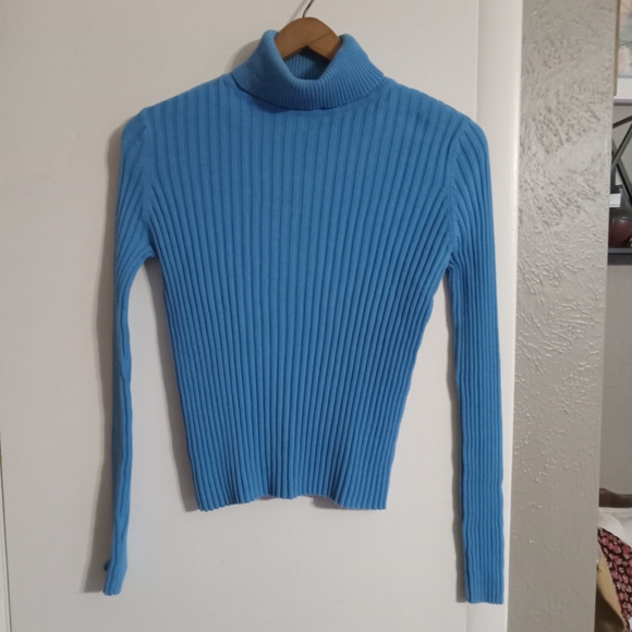 Express turtleneck - Picture 8 of 10